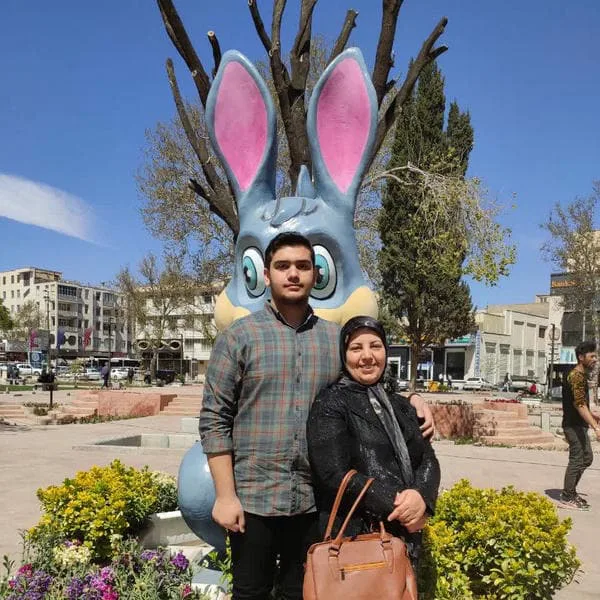 آموزشگاه مراقبت زیبایی نگین اولین آموزشگاه هوشمنداستان قزوین