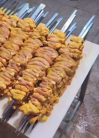 رستوران زرنگار