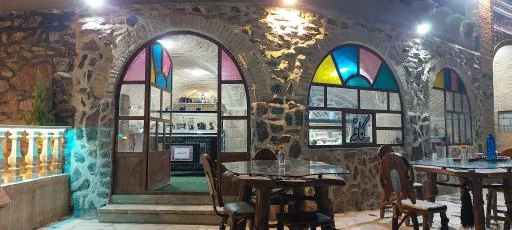 باغ رستوران قلعه وداغ