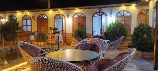 باغ رستوران مقصد