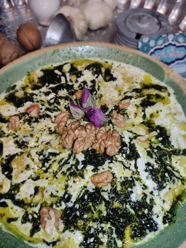 اقامتگاه بومگردی و رستوران ماهور