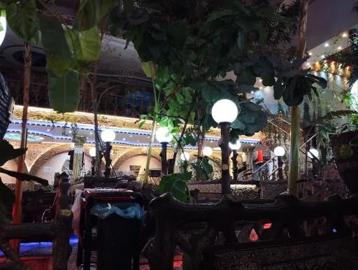 رستوران سنتی باغ آنا