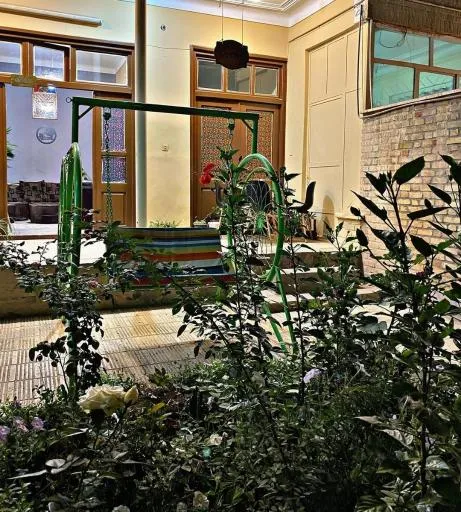 کافه گل عمارت