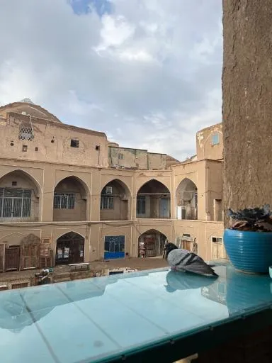 کافه ملک (مرشد)