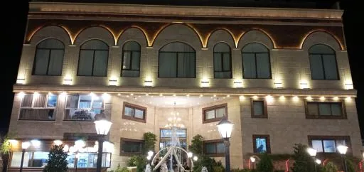 رستوران کواما - عمارت صدرا