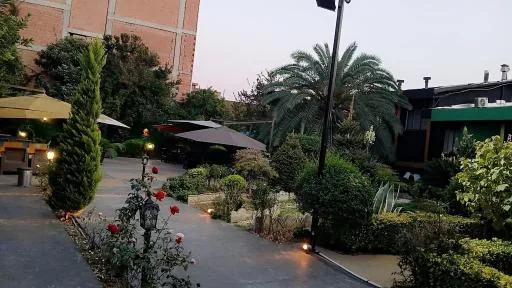کافه رستوران عمارت دیدار