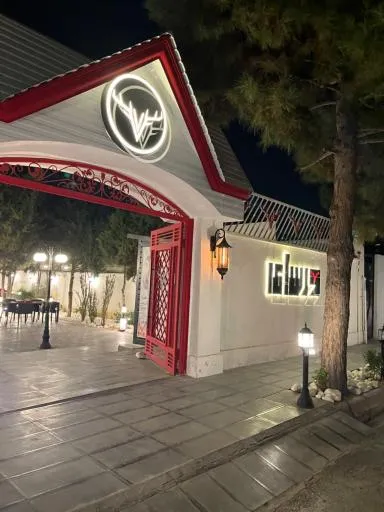 کافه ورسای