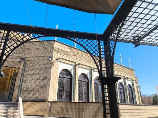 کافه نیلوفرانه