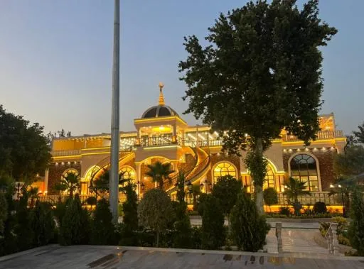 کافه رستوران دیاکو لانژ