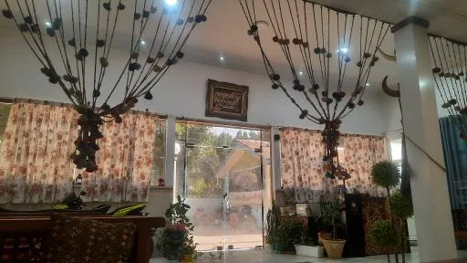کافه رستوران هفت خوان گلپایگان
