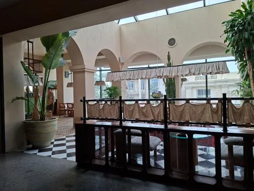 کافه رستوران بلا ویستا