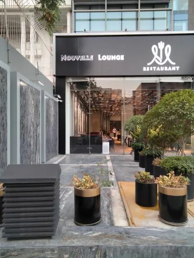 رستوران نووِل لانژ