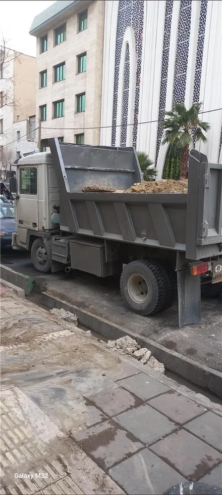 حمل نخاله توسط بادسان