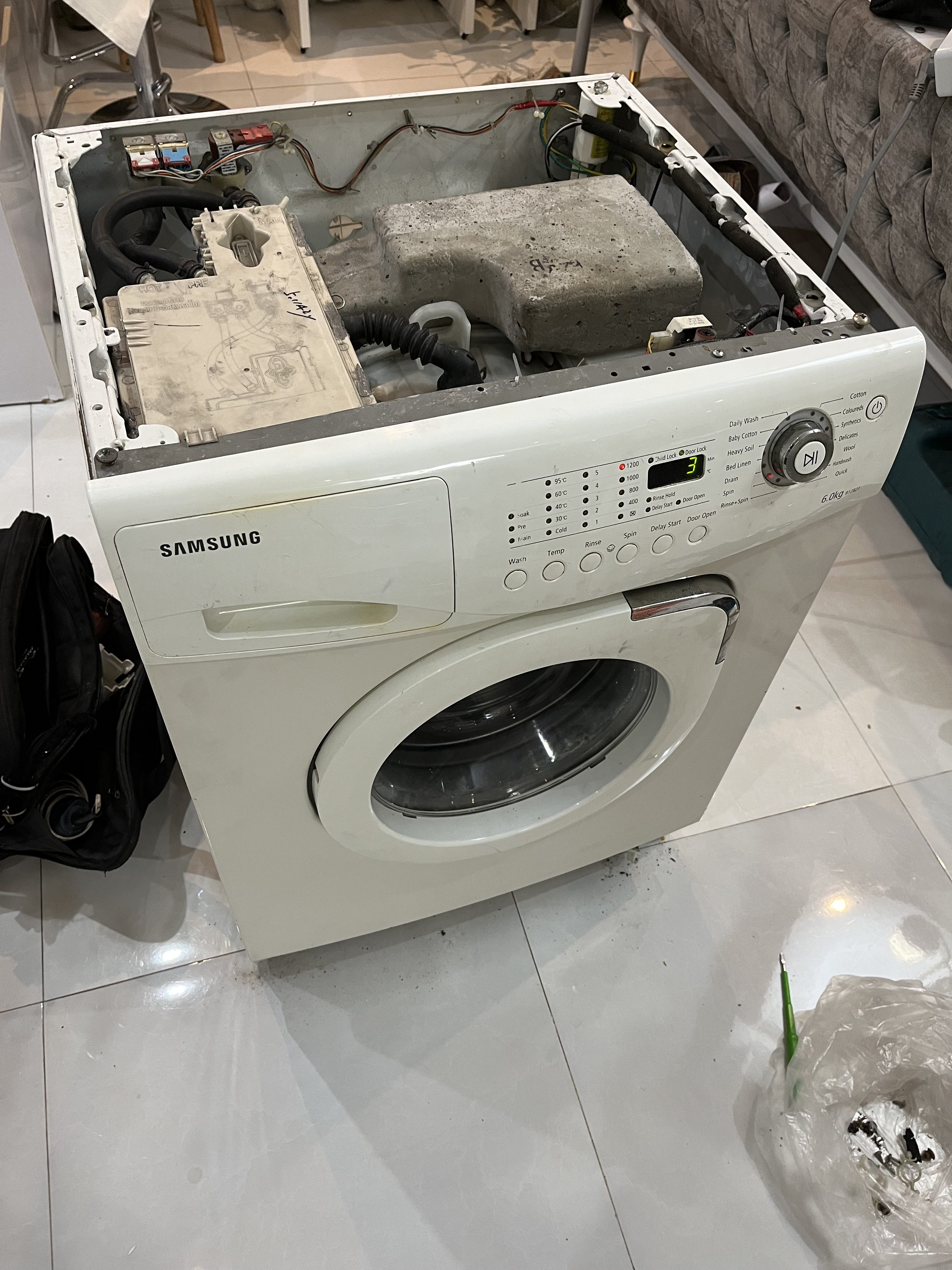گروه فنی مهندسی گیل تسلا