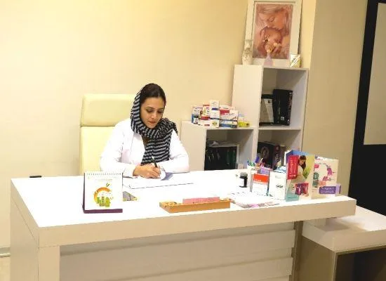 دکتر شقایق برزگر
