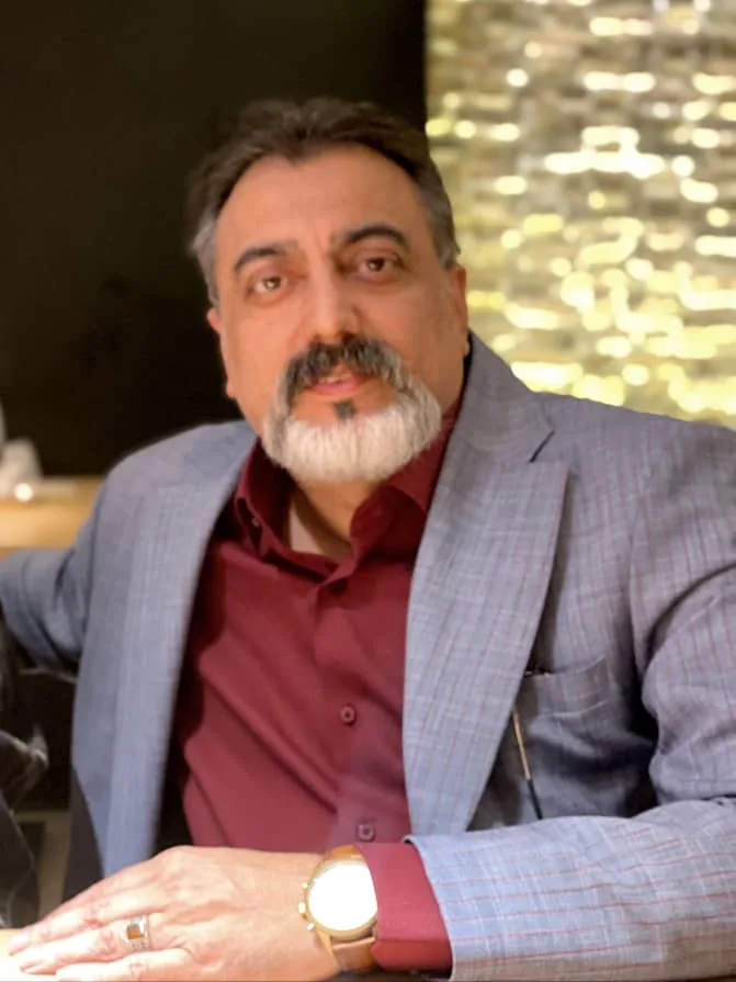 حسن عموری وکیل پایه یک دادگستری
