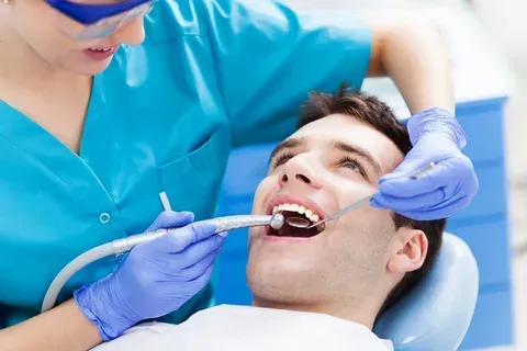 دندانپزشکی دکتر فرشته بزرگ خو
