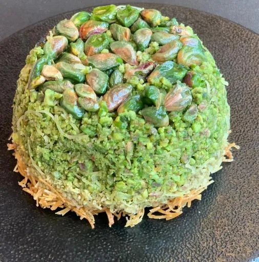 گز و سوهان و باقلوا داریوش
