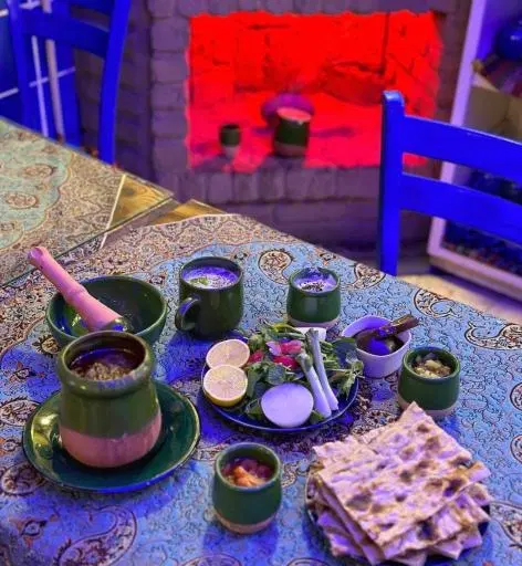 دیزی گلفام