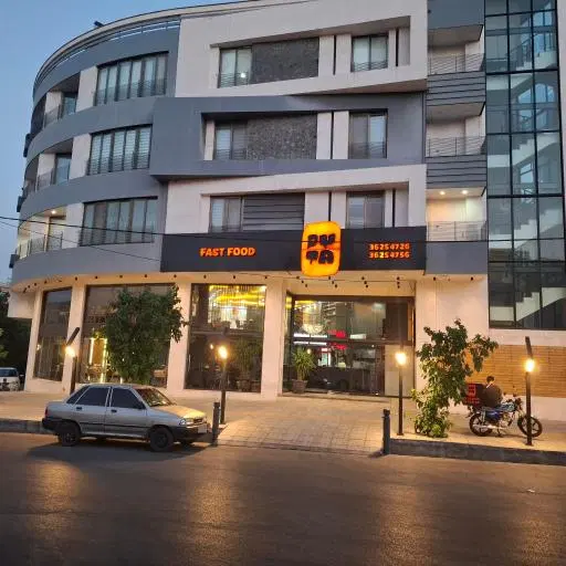 فست فود پیتا