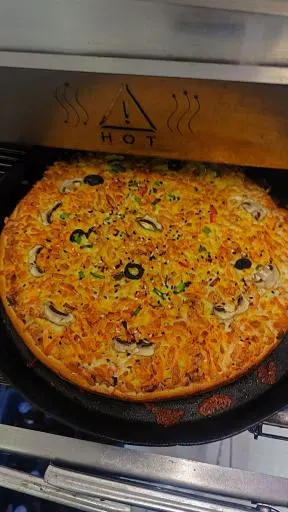 ساندویچ دایی ساسان