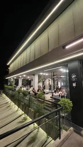 فست فود گاردن هال