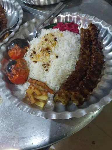 بیرون دلفین
