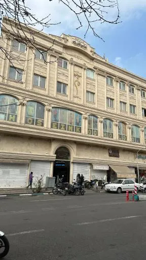 مرکز خرید پوشاک حسین کوچولو