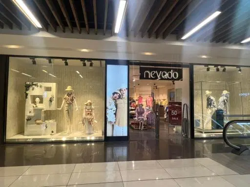 فروشگاه پوشاک زنانه نوادو
