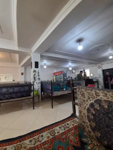 سفره خانه سنتی بهارستان