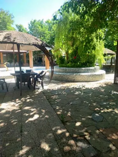 سفره خانه سنتی آب وآتش