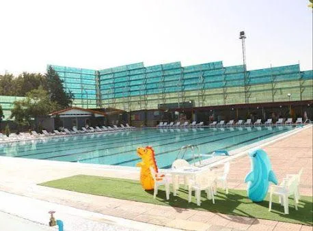 استخر روباز ارم