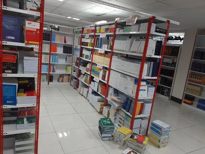 کتابفروشی حقوقی دادبازار