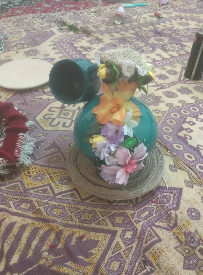 تزیینات کوزه ی گلی صدری