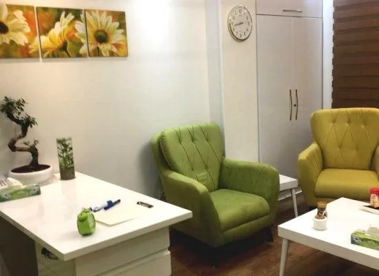 دکتر اکرم دهقانی