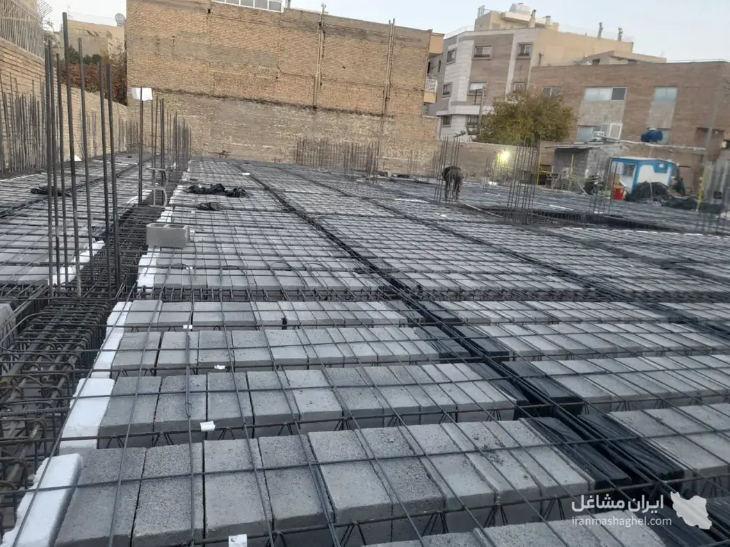 اجرا سقف اسکلت فلزی بتنی سنتی عبدالله سواری در بندر امام خمینی