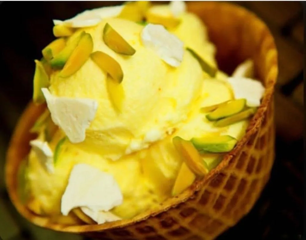 بستنی سنتی چهرگان در ارومیه