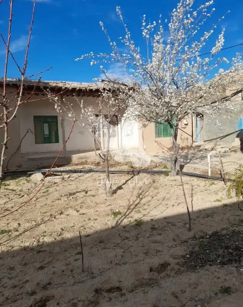 اقامتگاه بومگردی و گردشگری پارس در روستای بیدواز اسفراین