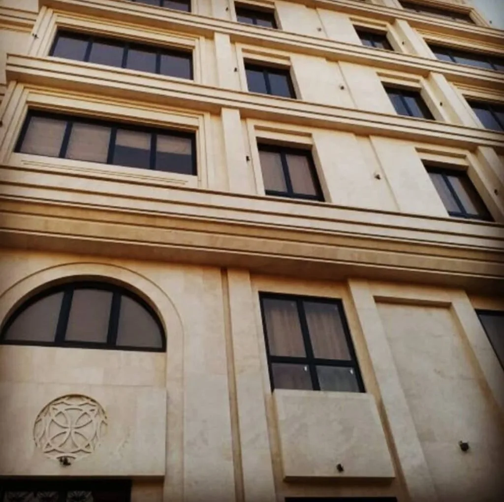 فروشگاه سنگ تراورتن عباس آباد سنگ افق در مشهد