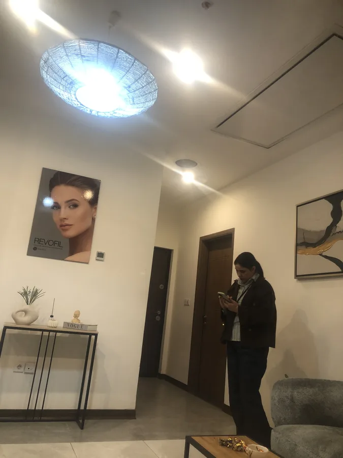کلینیک پوست و زیبایی و لیزر لینا