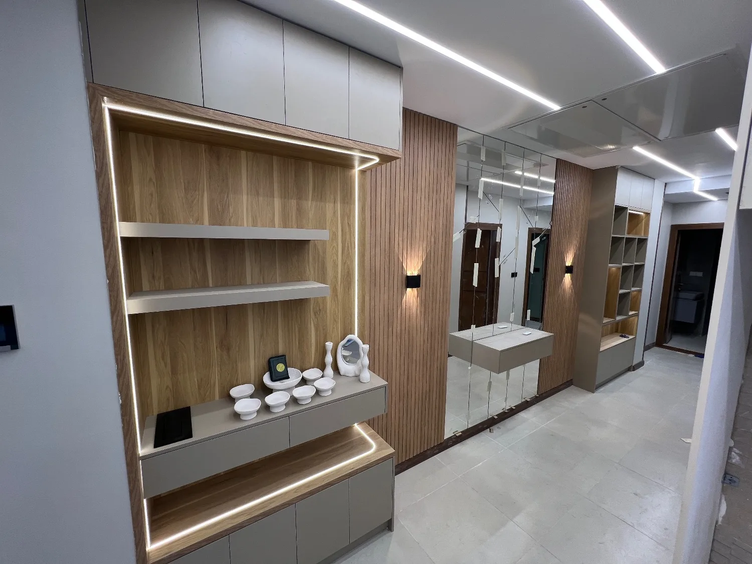 خدمات ساخت و تعمیر کابینت و کمد دیواری