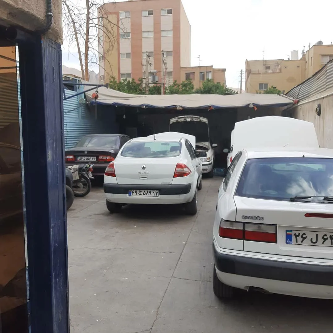 تعمیرگاه خودرو سپاهان