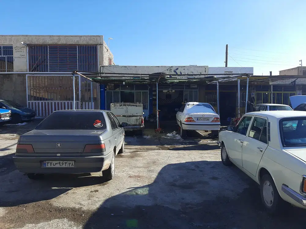 تعمیرگاه اتومبیل سبک