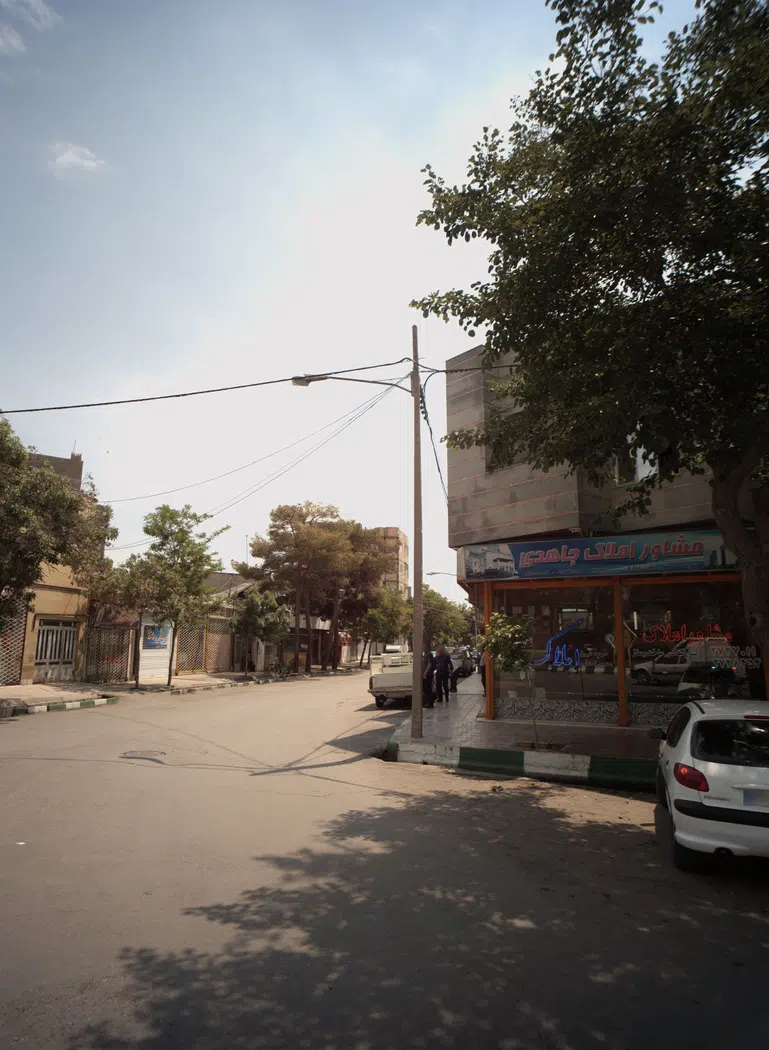 مشاور املاک جاهدی