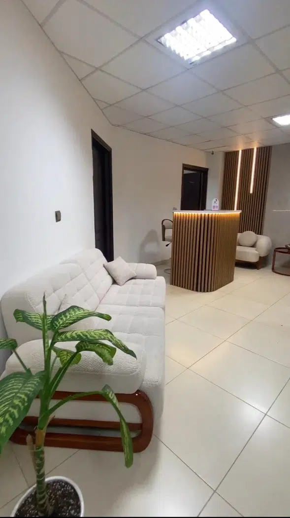 کلینیک زیبایی دکتر نظری