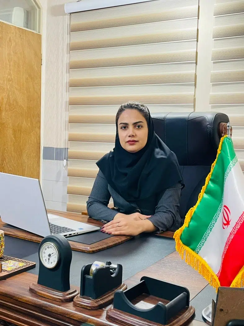 وکیل دادگستری اهواز فاطمه خسروی نیا