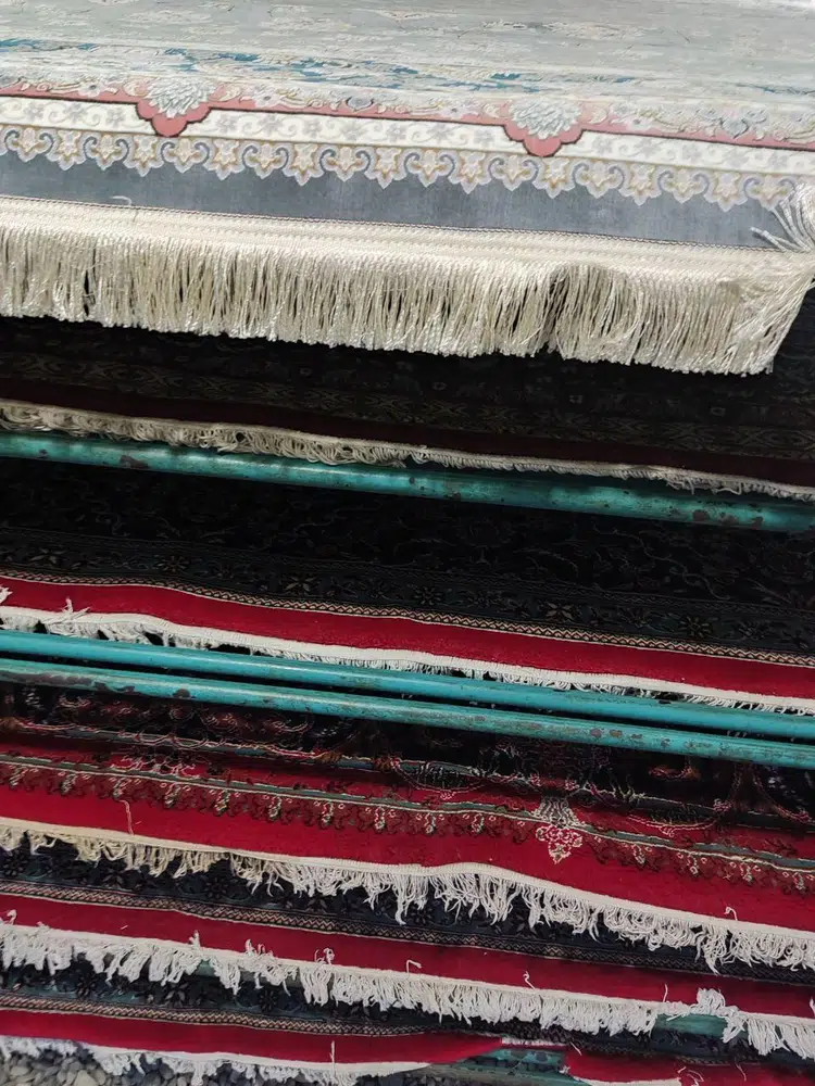 قالیشویی ابریشم رشت