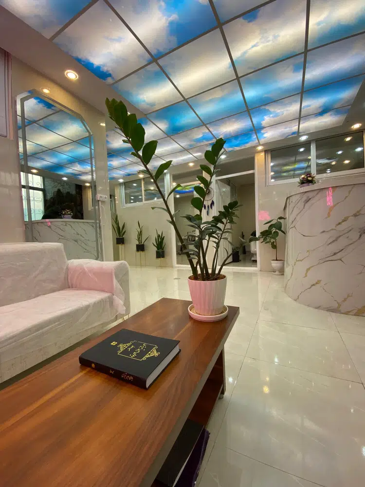 کلینیک پوست وموزیبایی رز