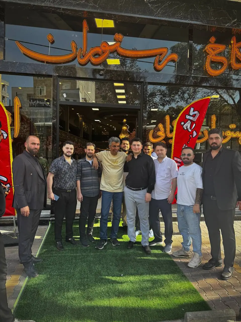 کاخ رستوران ایوان در اردبیل