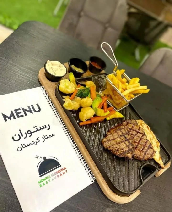 رستوران ممتاز کردستان در قشم